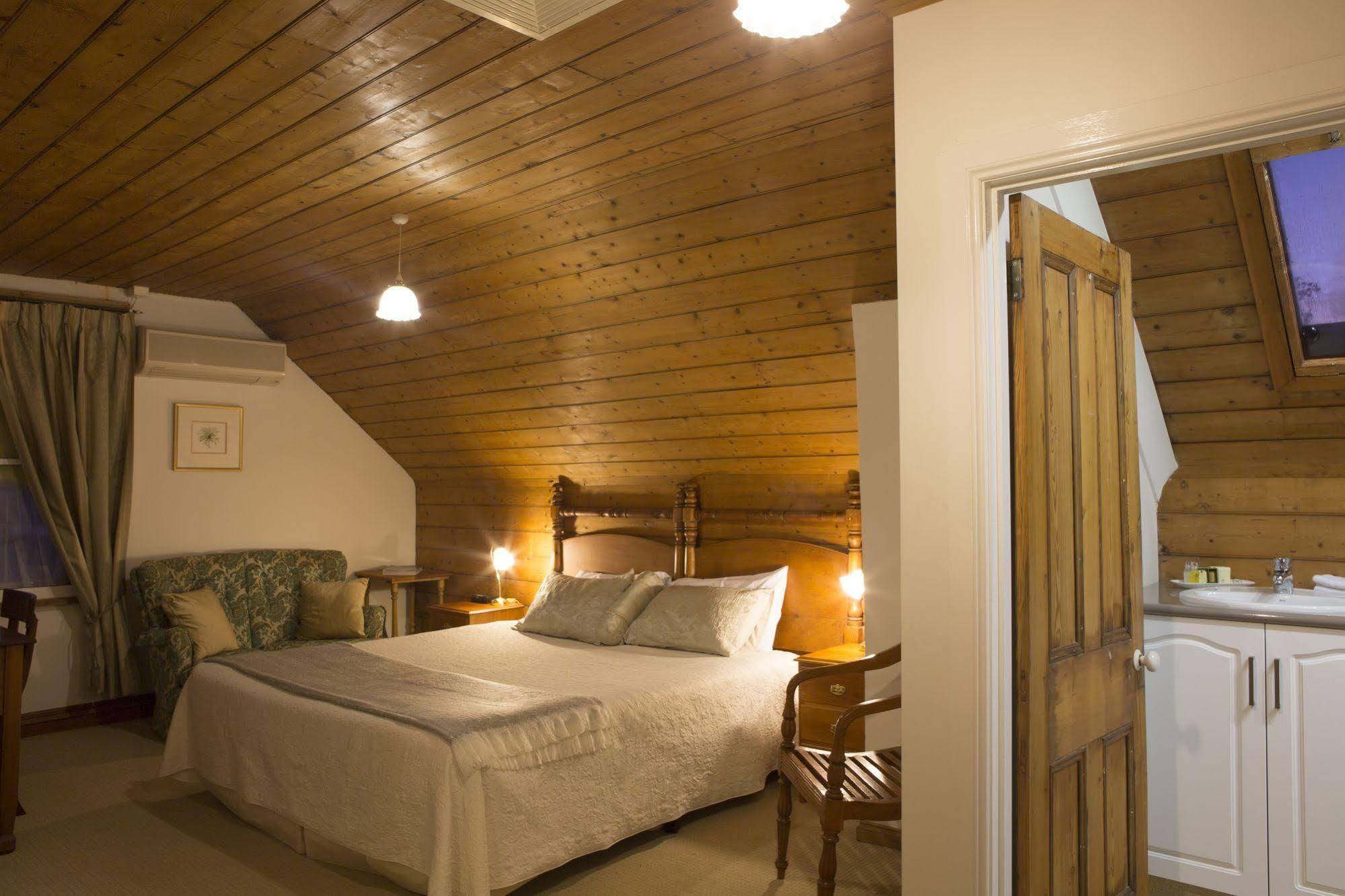 The Racecourse Inn Longford Zewnętrze zdjęcie
