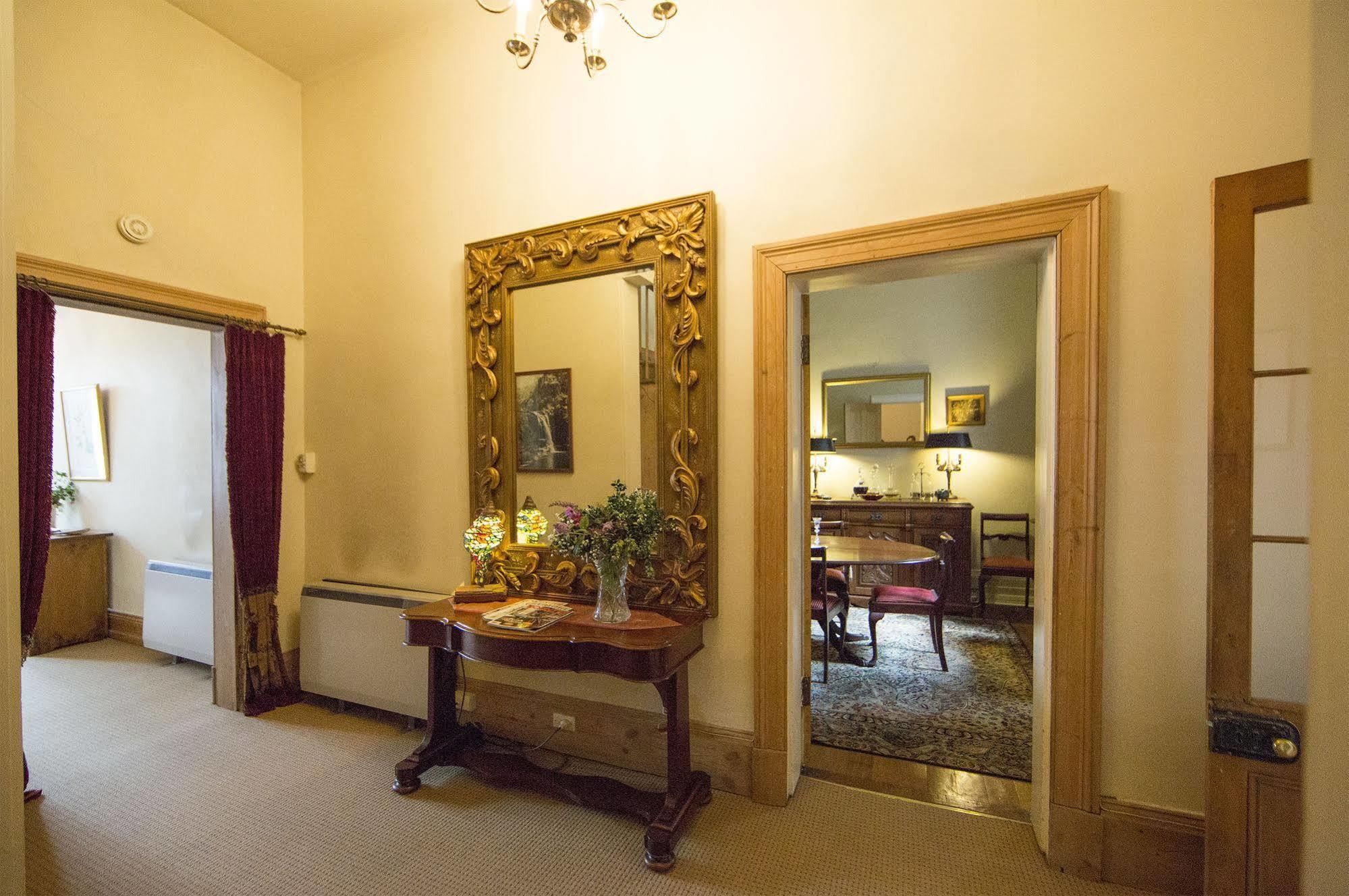 The Racecourse Inn Longford Zewnętrze zdjęcie